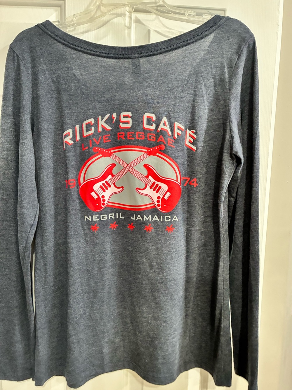 Rick’s Cafe Jamaica long sleeve XL
Shirt